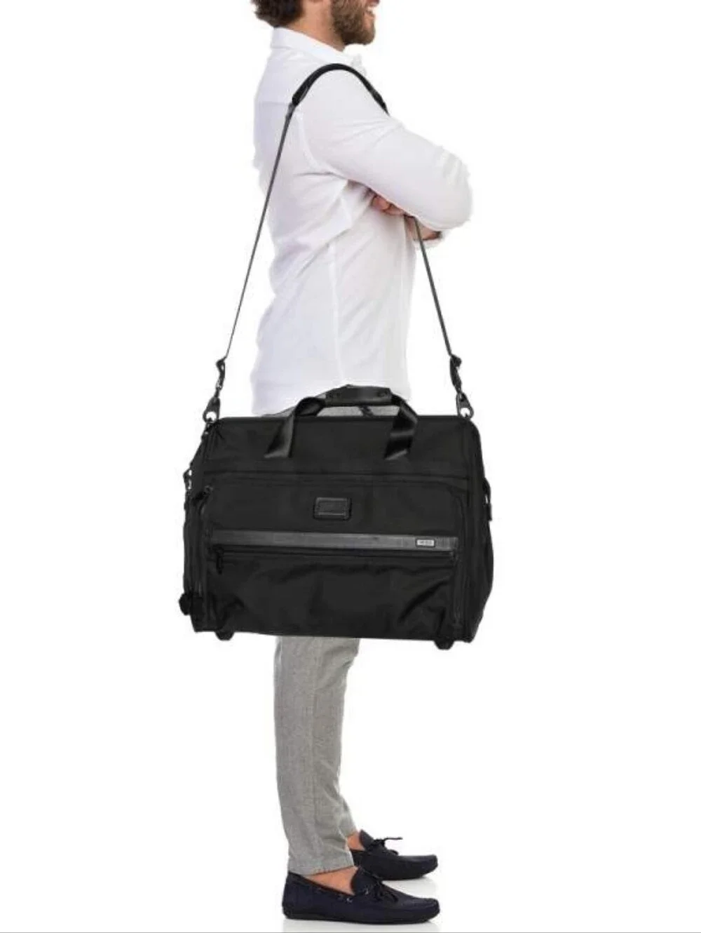 LIKE NEW Tumi Alpha Weekender Bag